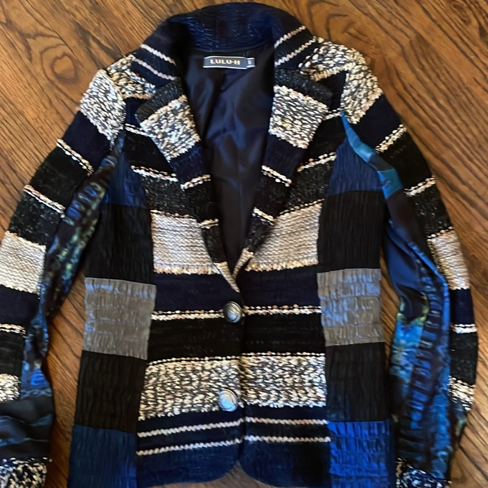 LULU-H jacket - Picture 7 of 8